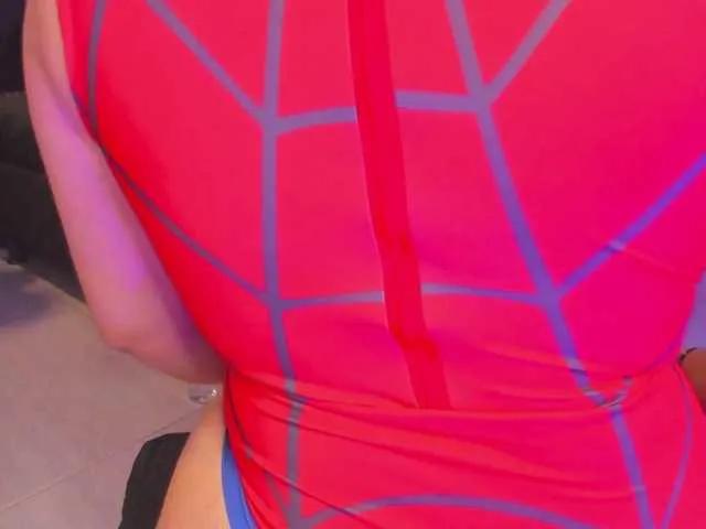 Alahia-Dangelo on BongaCams 
