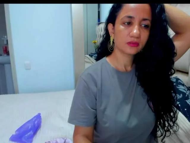 AlaskaMiller on BongaCams 