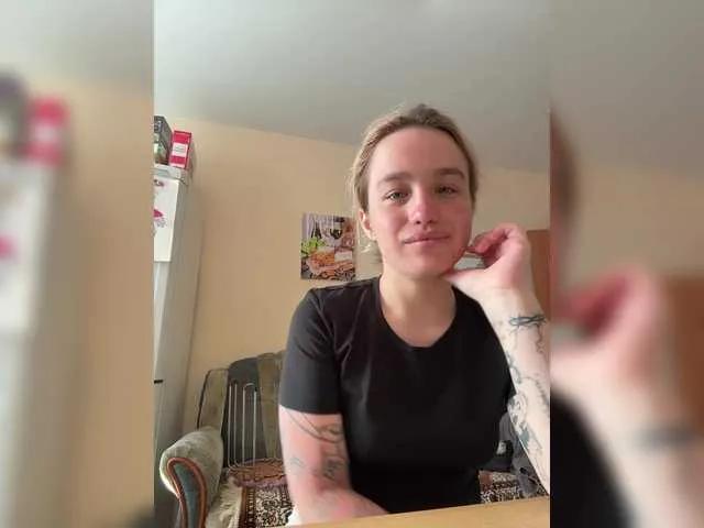 Alesiya on BongaCams