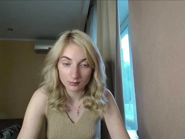 ANITIA on BongaCams