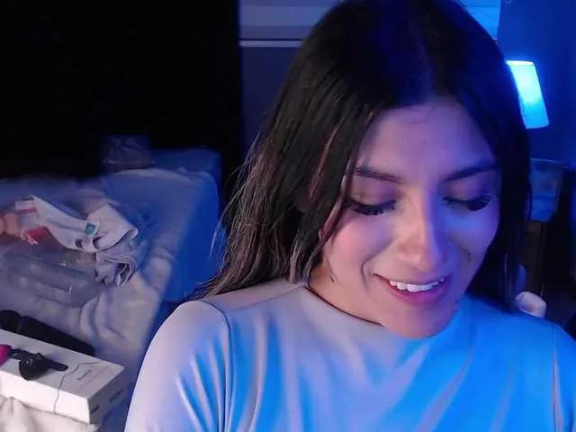 Anneee on BongaCams 