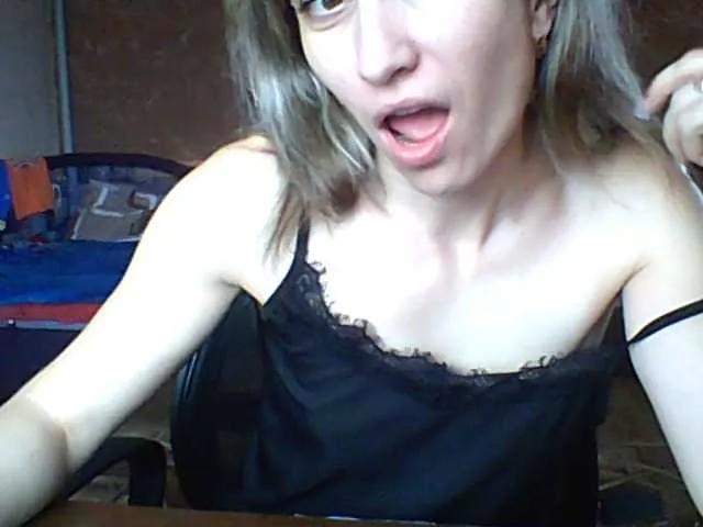 BabyLove4432 on BongaCams 