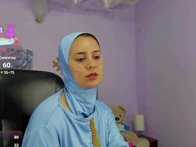 BadraSaadi on BongaCams
