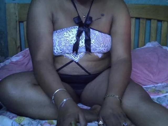 Bigboobs14 on BongaCams