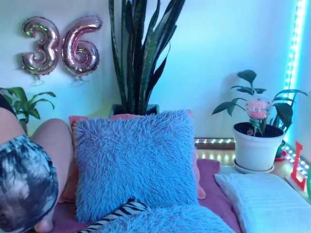 bomboncita288 on BongaCams 