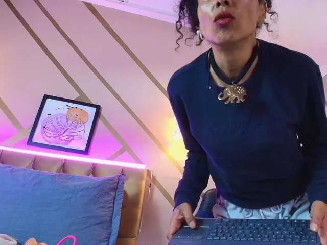 brendaliive on BongaCams