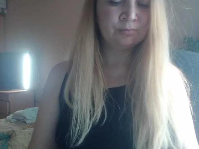 Camomila1211 on BongaCams