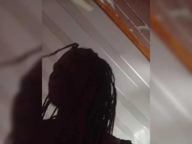 Caramelito18 on BongaCams