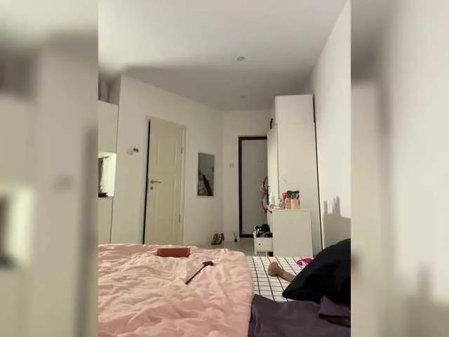 Chiculya on BongaCams 