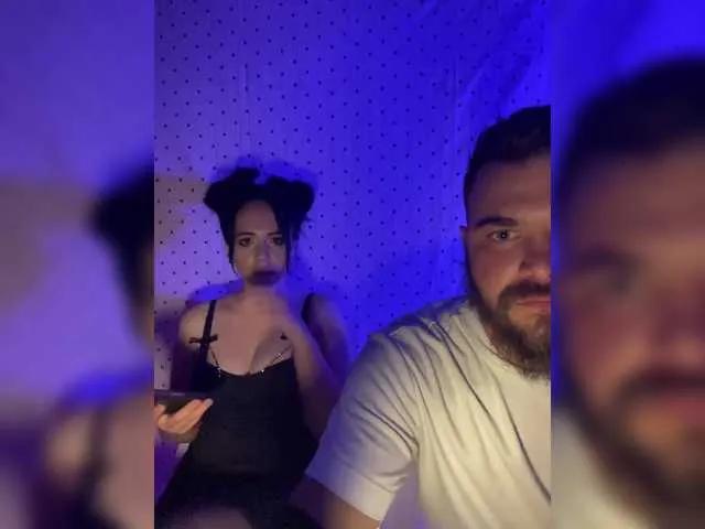 Couple8max8eva8xxx on BongaCams