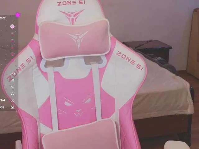 CyrilaPuff on BongaCams