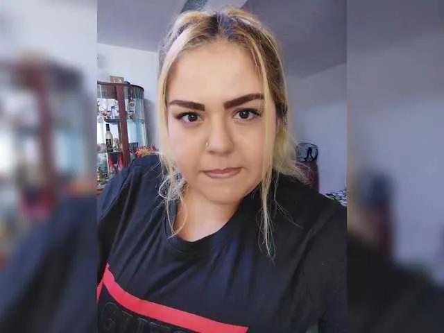 DolceBambyna1 on BongaCams