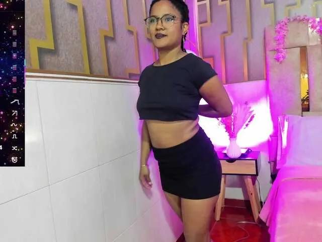 emma-arias on BongaCams 