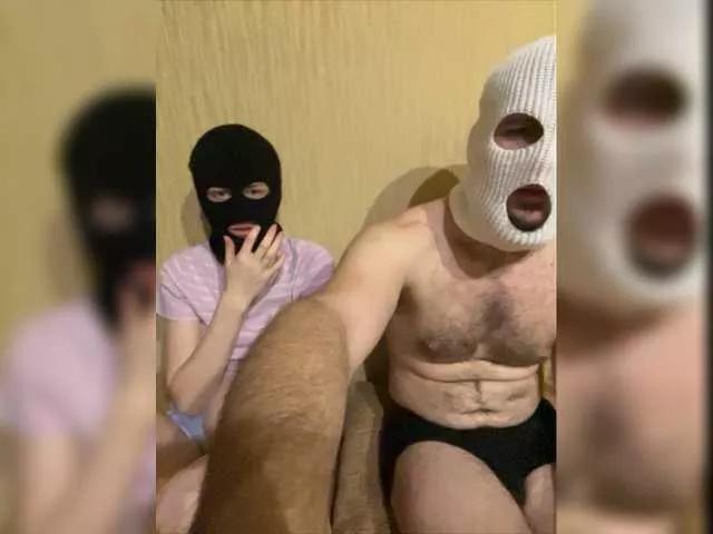 ezhevikaa from BongaCams