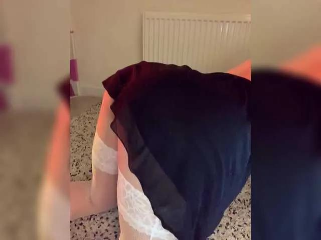 FeeBee on BongaCams