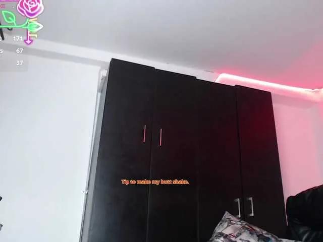 gigi-loved on BongaCams