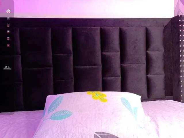 hollyvega on BongaCams