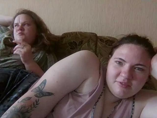 HollyXEva on BongaCams 