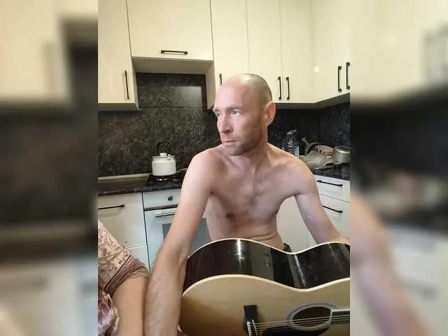 Innokentiy449 on BongaCams