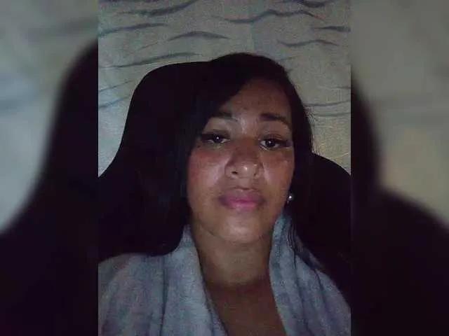 Letty33 on BongaCams