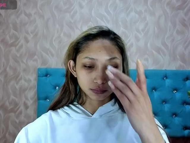 MadelineDollx on BongaCams