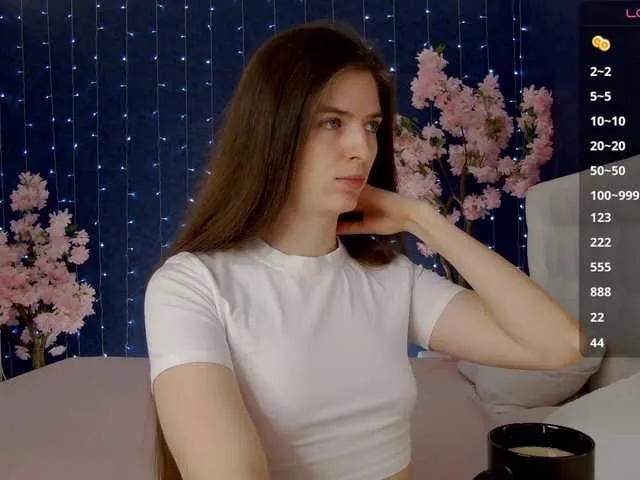 Mirror-Girl on BongaCams 