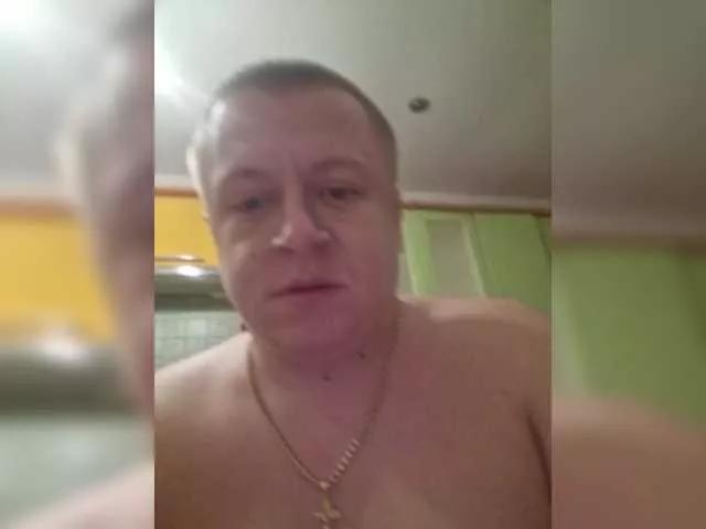Paratutt from BongaCams