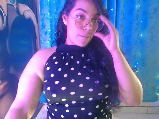 Pussyhairy13 on BongaCams 