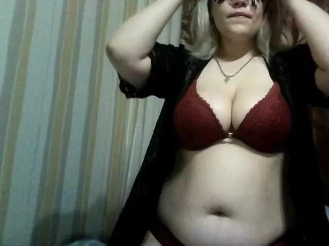 Sarah-Jane on BongaCams 