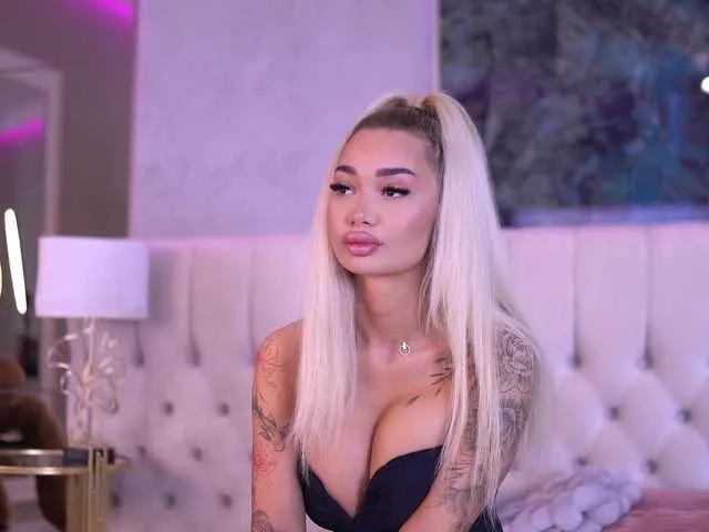 SashaFerrera on BongaCams 