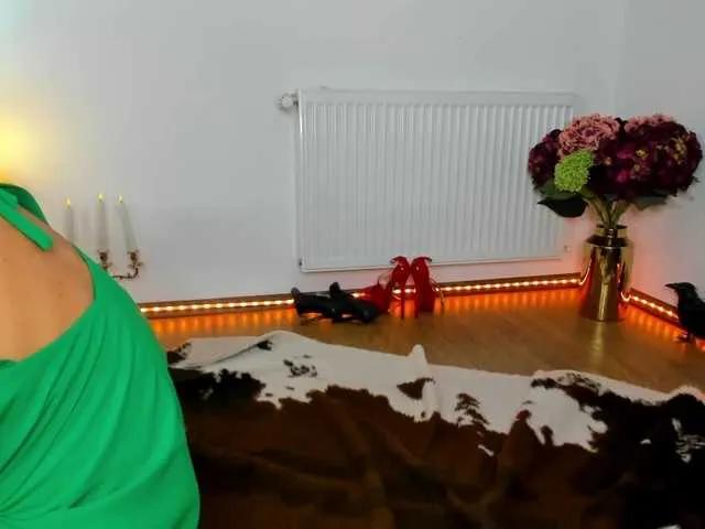 SatyneQueen on BongaCams