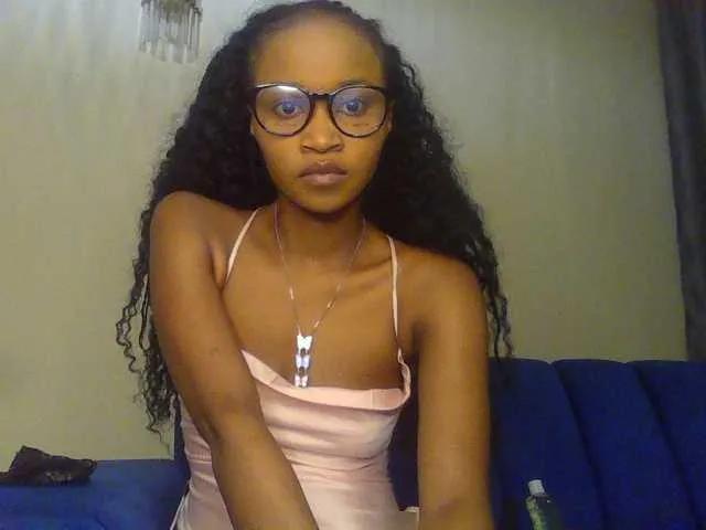 Sierraxoxox on BongaCams