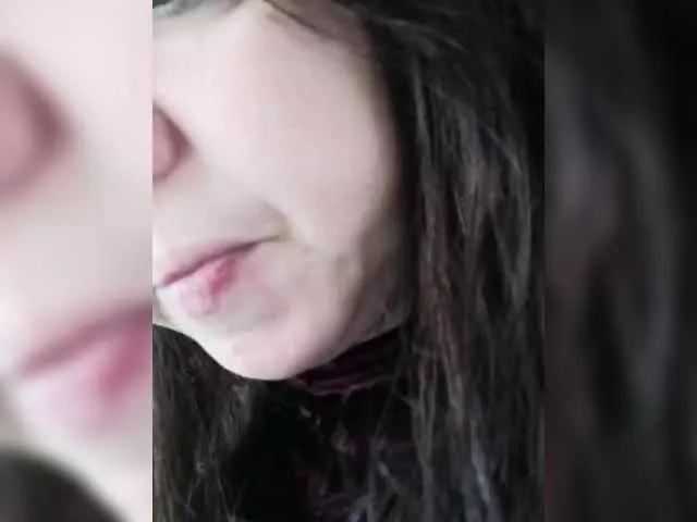 SweetDimond5 on BongaCams 