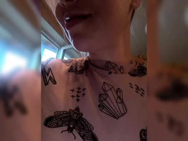 TilyTily on BongaCams
