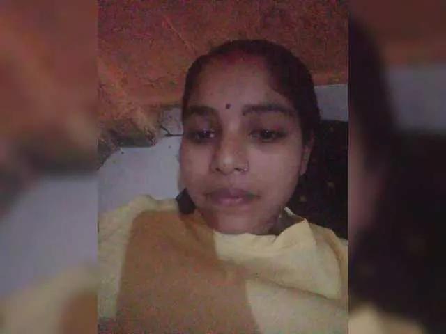 Tunnidelhi on BongaCams 
