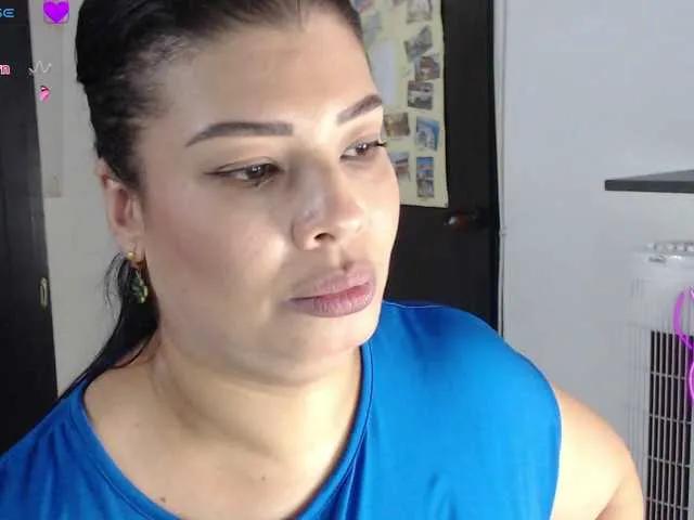 Venus1111 on BongaCams