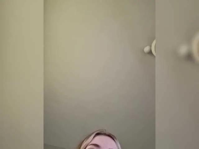 VladaMais on BongaCams