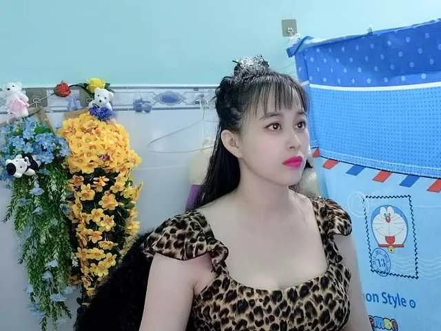 Youngsee69 on BongaCams