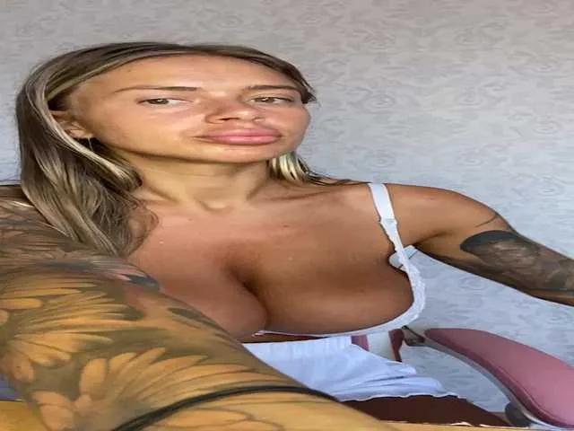 ZenaidaSasha on BongaCams