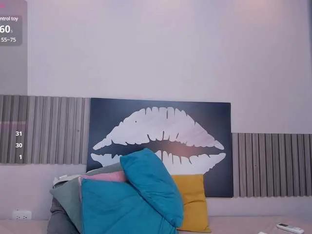 Zoe-s on BongaCams