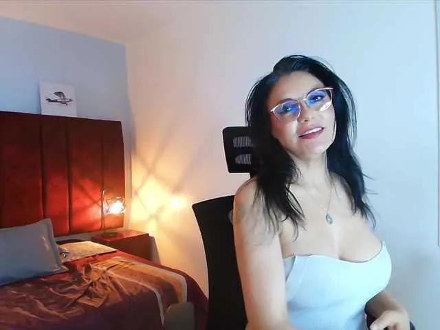 Zuzana21 on BongaCams 