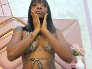 leylaroberth on CamSoda 