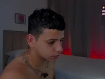 _e_m_m_a_1 on Chaturbate 