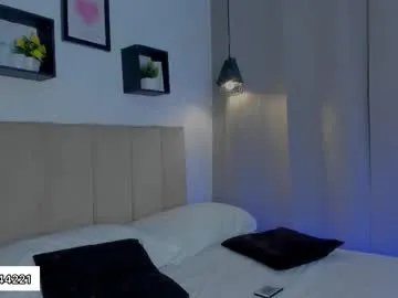 _e_m_m_a_1 on Chaturbate 