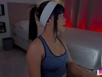 _e_m_m_a_1 on Chaturbate 