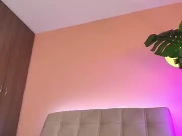 almacastillo2 on Chaturbate 