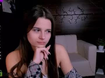 berry_alma from Chaturbate