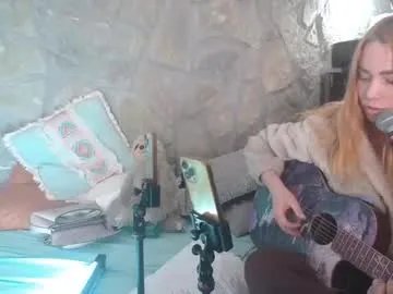 coconutpee on Chaturbate 