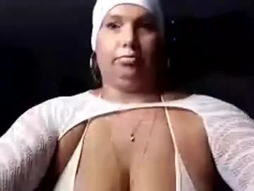 deedeemarie02 on Chaturbate 