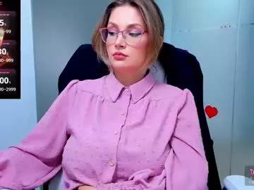 evelyne_rose from Chaturbate
